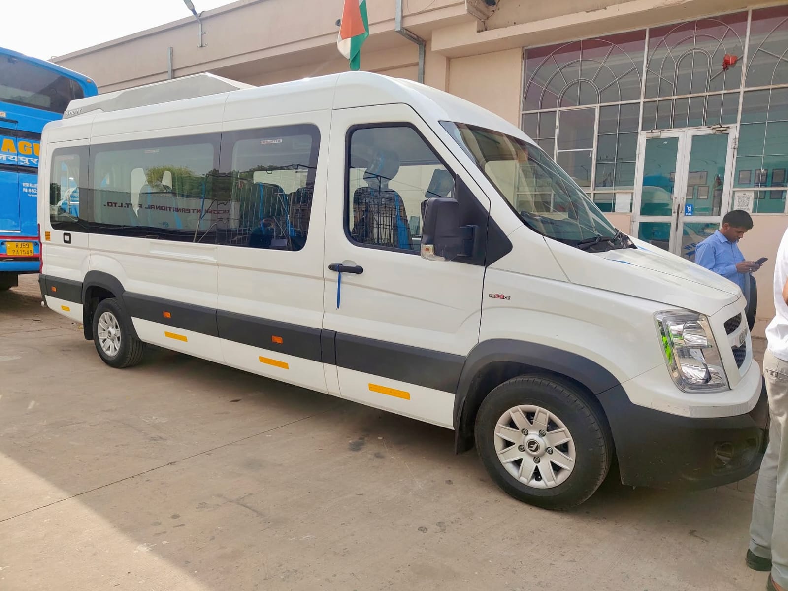 14 Seater Tempo Traveller - Image 5